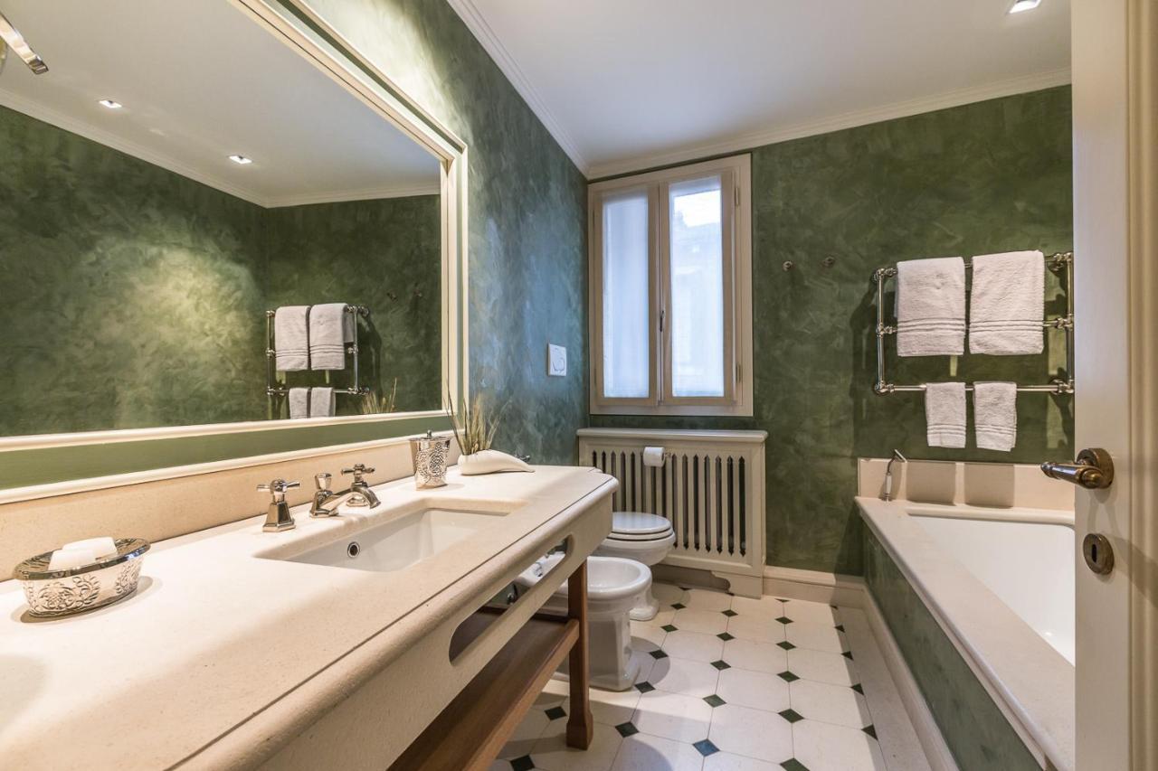Ca' Del Teatro Terrace In San Marco District Apartment เวนิส ภายนอก รูปภาพ