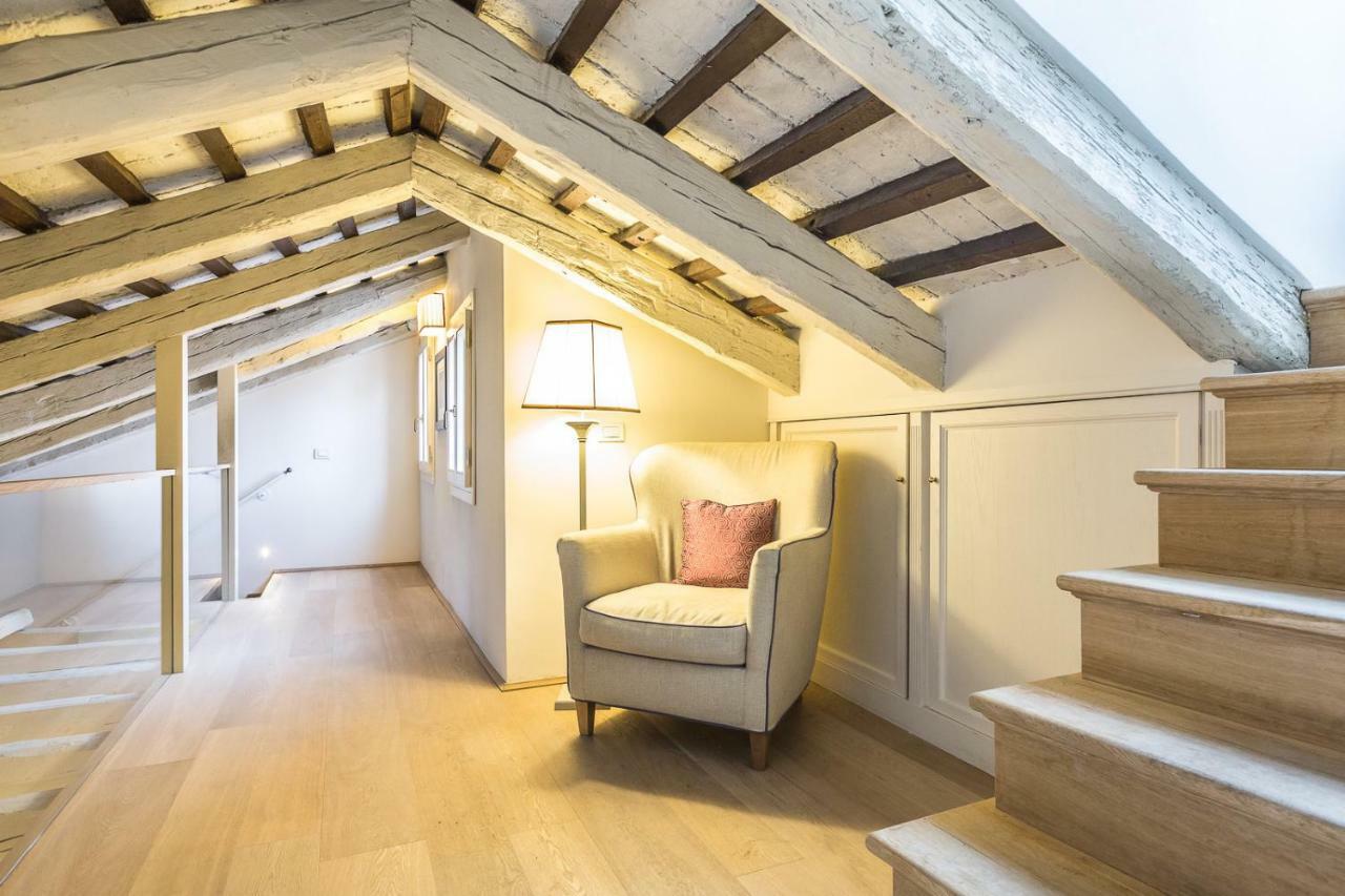 Ca' Del Teatro Terrace In San Marco District Apartment เวนิส ภายนอก รูปภาพ